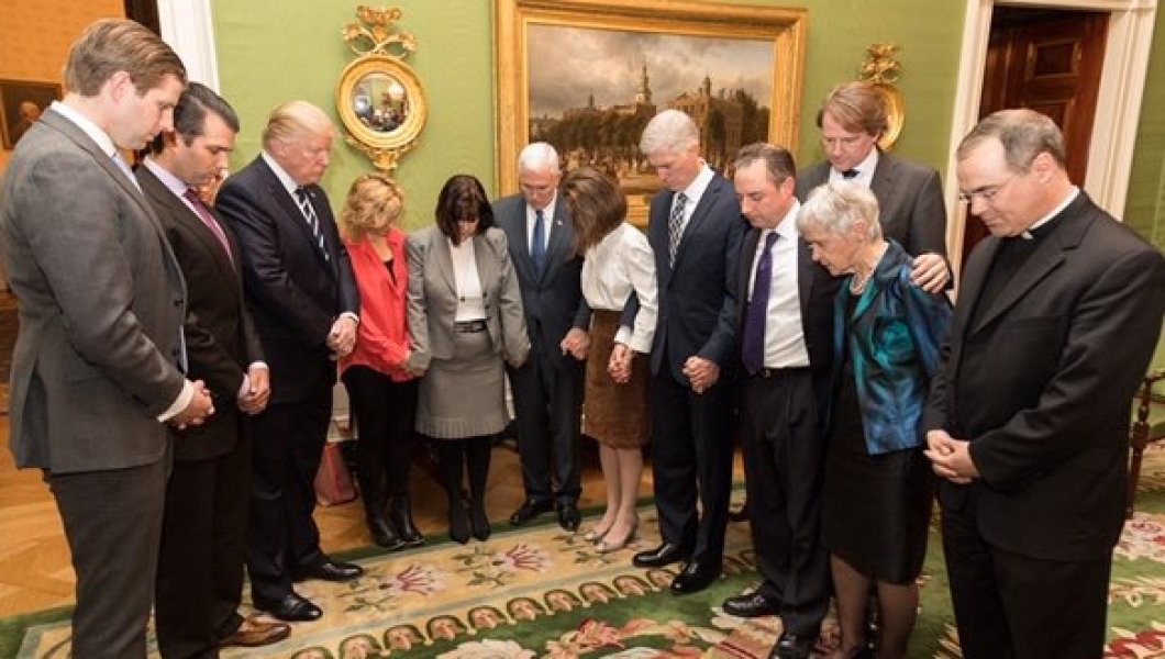 Hitching Their Wagons: Evangelicals and the Politics of Respectability